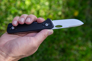 interchange knife in hand