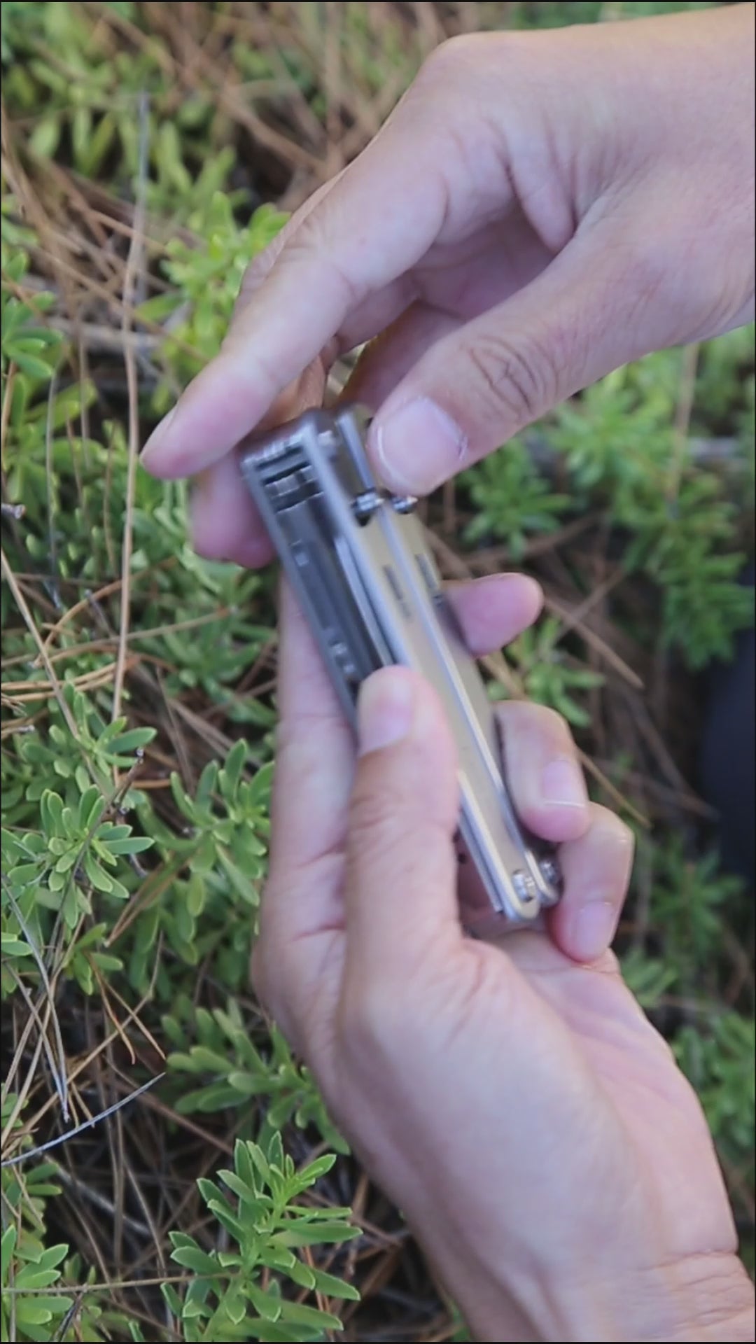 Step-by-step tutorial on customizing your perfect fishing multitool using the FLEX modular system