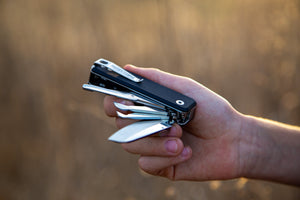 10 Smart Ways to Use a Multitool in Fall Camping Trips