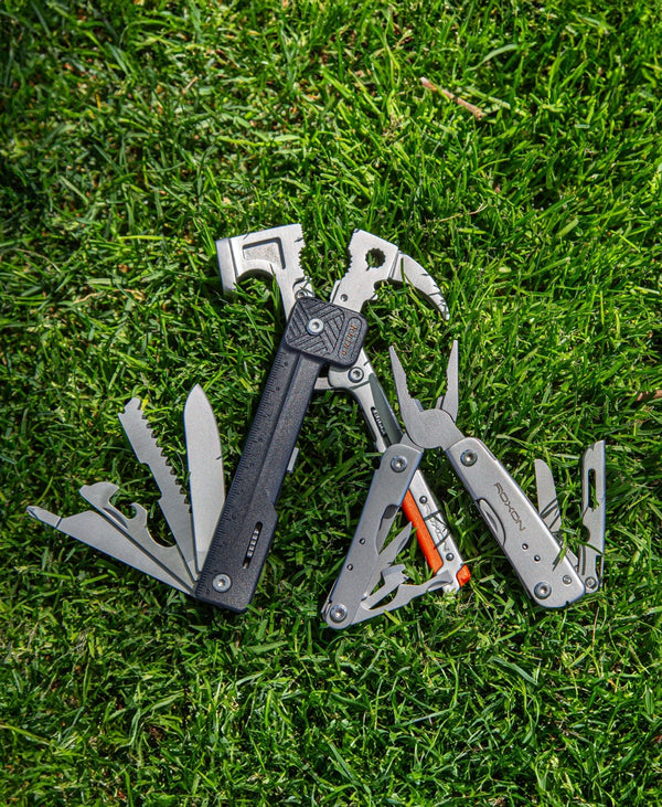 h1 and m2 on the grass